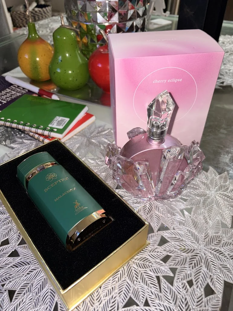 Entrega de Sceptre Malachite y Cherry Eclipse en estuche